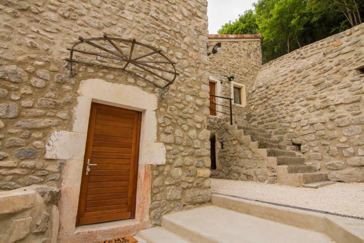 Loft Stories * Baix
