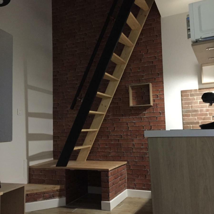 Loft Stories * Baix